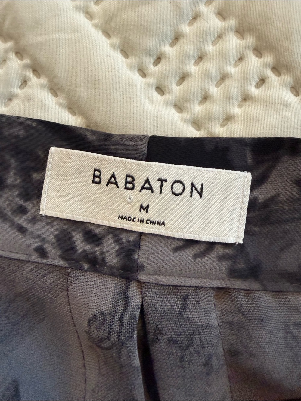 Babaton Gray & Black Scenic Print Silk Blouse - Picture 8 of 8